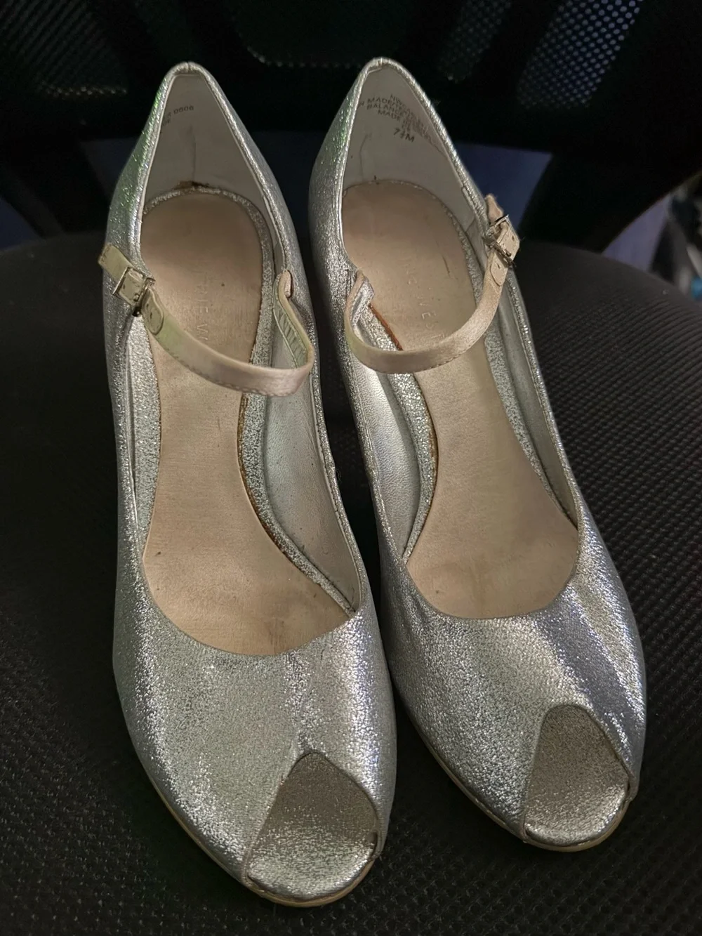 Nine West sleek silver